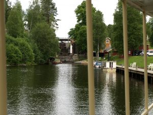 Dampskipet reiser sørover fra slusene ved Ørje. Foto: Bodil Andersson, Østfoldmuseene Halden historiske Samlinger