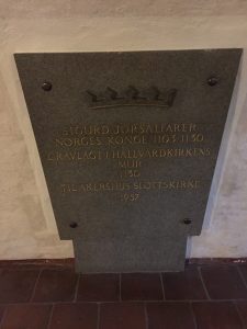 Kong Sigurd Jorsalfarers grav i den kongelige krypten på Akershus slott